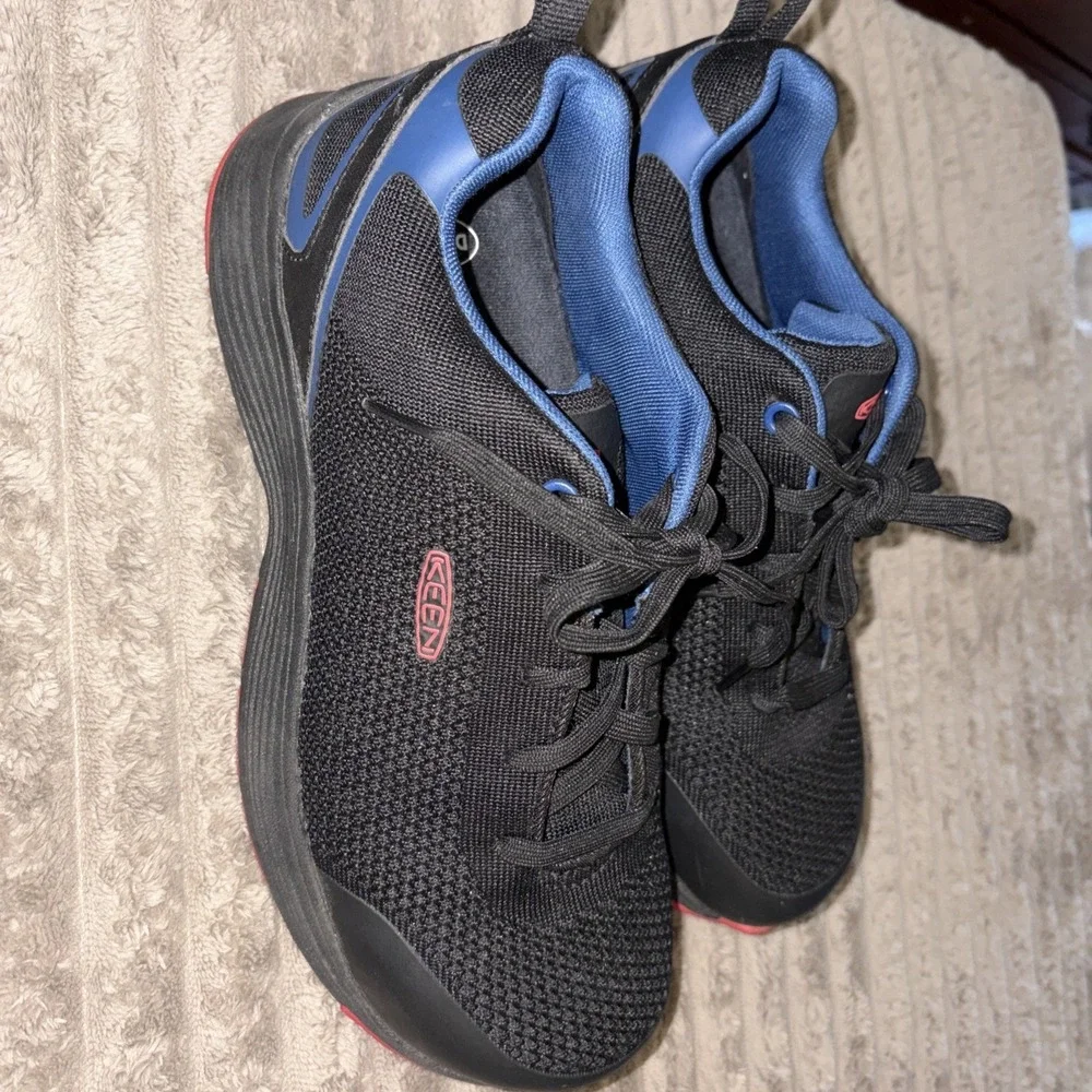 Keen ASTM Size 8 D  Black Utility Footwear Sneaker Safety Toe Work Shoe I- C- EH